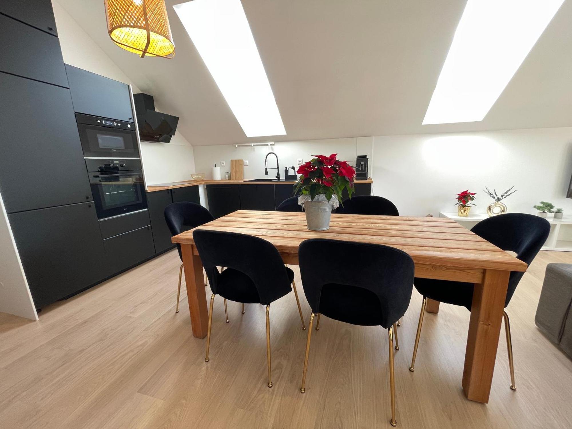 House Flow, 3 Room, Free 2 Parking Bratislava Exterior foto